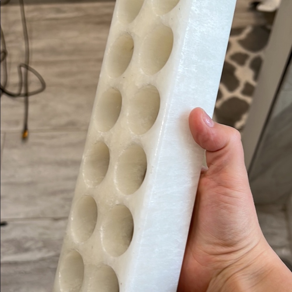 Stone holder